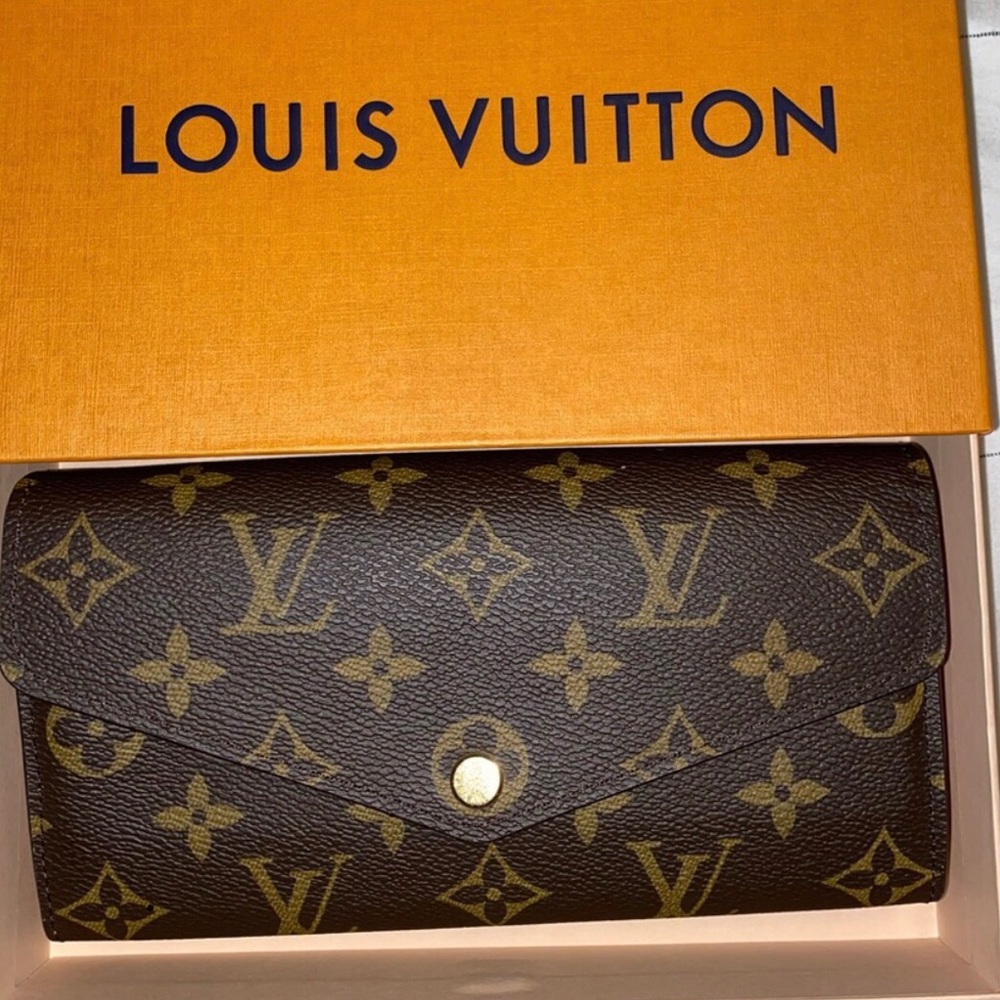 NIB Louis Vuitton Sarah Wallet Rose Ballerine
